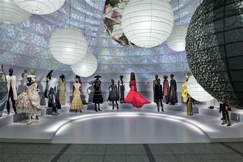 dior exhibition in tokyo